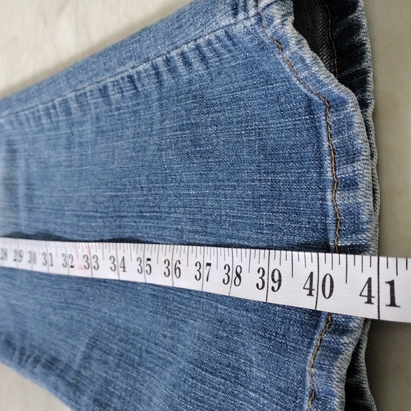 Levi's 545 Low boot cut jeans. - Picture 12 of 14